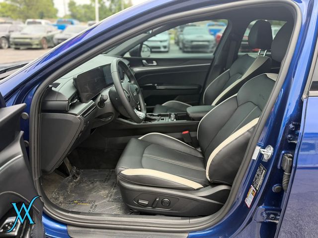 2025 Kia K5 GT-Line Sedan 4D - 23052424 - 11