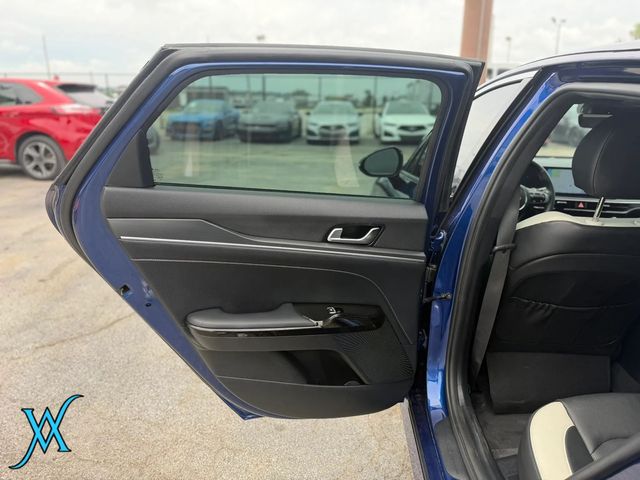 2025 Kia K5 GT-Line Sedan 4D - 23052424 - 14