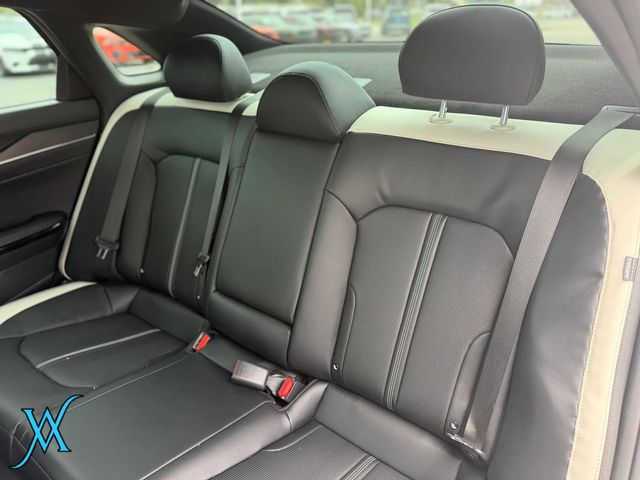 2025 Kia K5 GT-Line Sedan 4D - 23052424 - 16