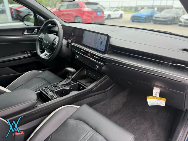 2025 Kia K5 GT-Line Sedan 4D - 23052424 - 22