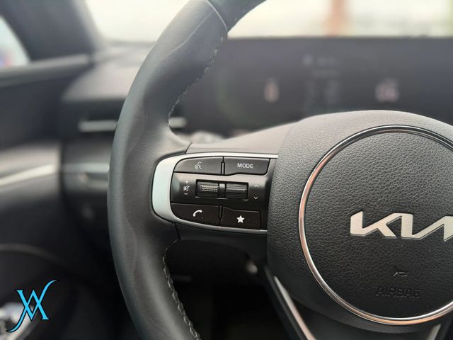 2025 Kia K5 GT-Line Sedan 4D - 23052424 - 30