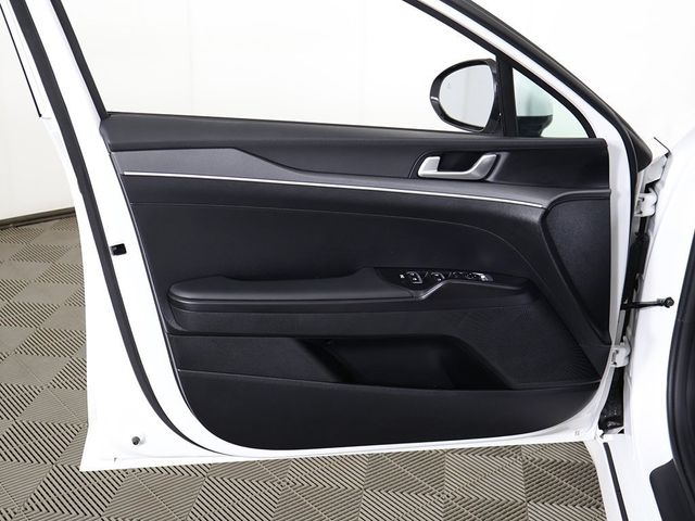 2025 Kia K5 LXS Automatic FWD - 22998661 - 19