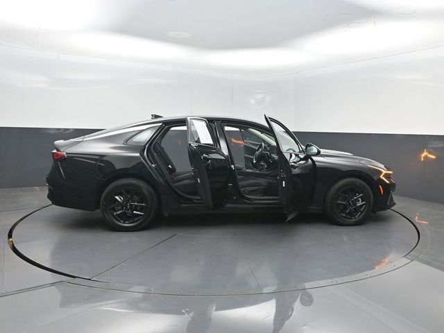 2025 Kia K5 LXS Automatic FWD - 23032215 - 37
