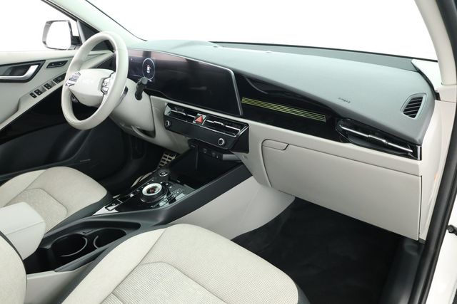 2025 Kia Niro EV Wave with Preserve Package - 22929959 - 23