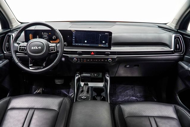 2025 Kia Sorento S AT's photo