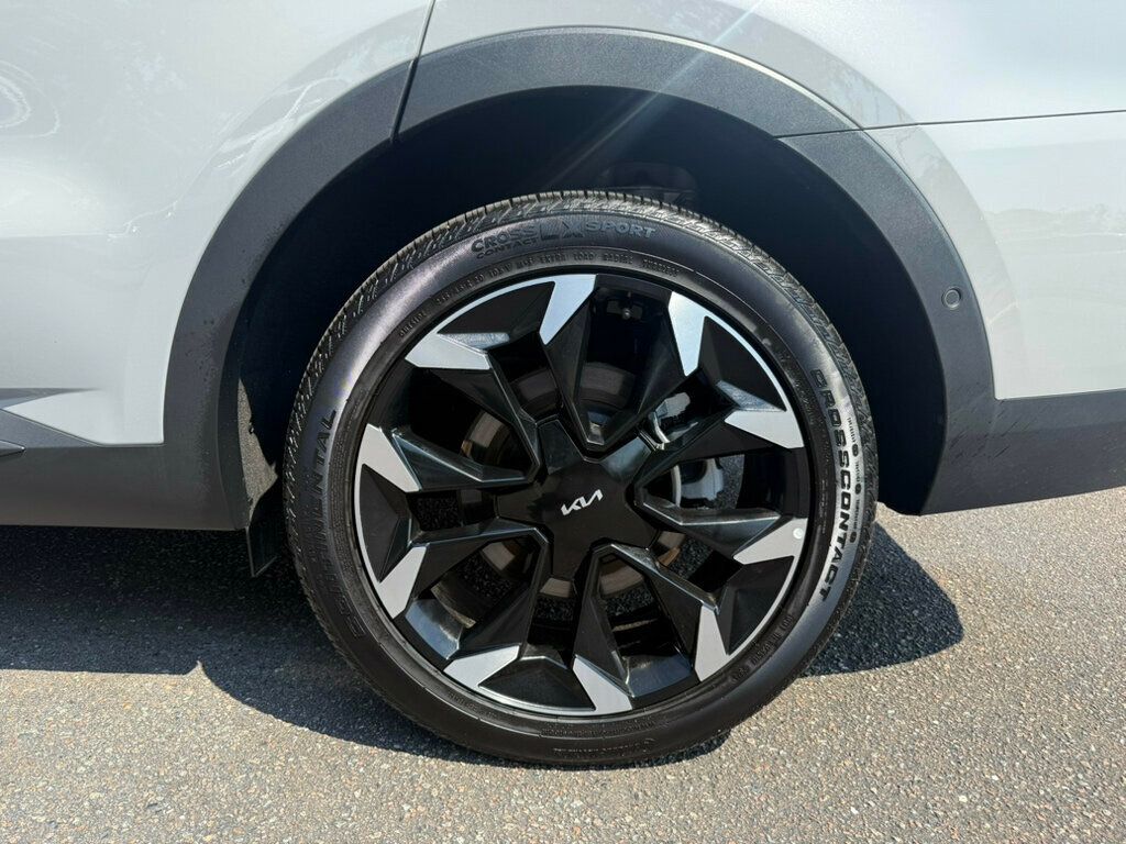 2025 Kia Sorento SX photo 9