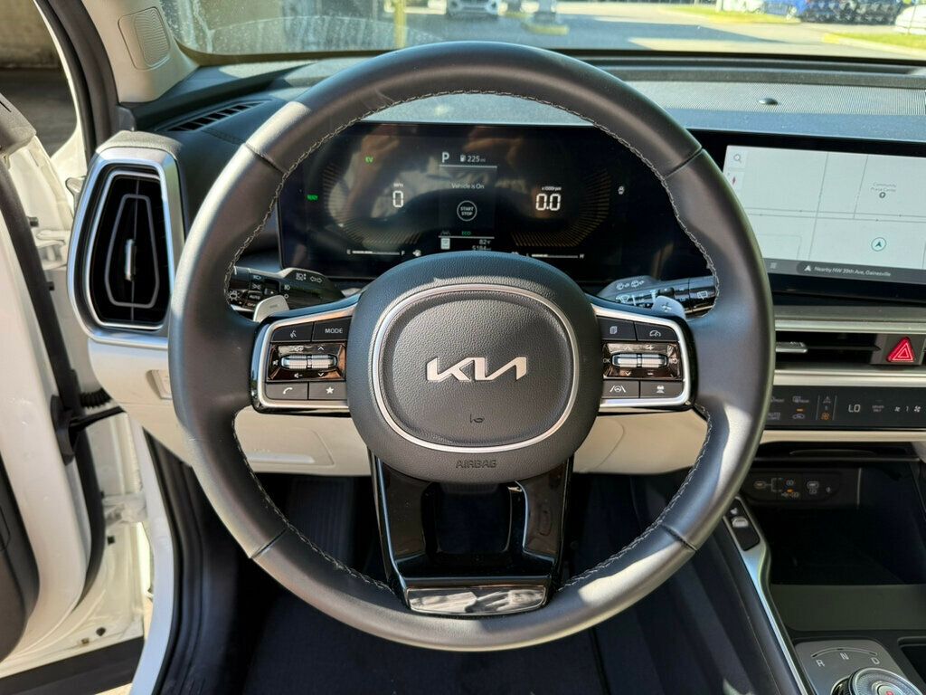 2025 Kia Sorento Hybrid EX photo 3
