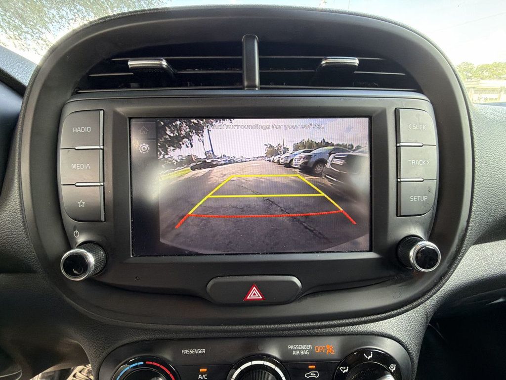 Kia Soul LX photo 18
