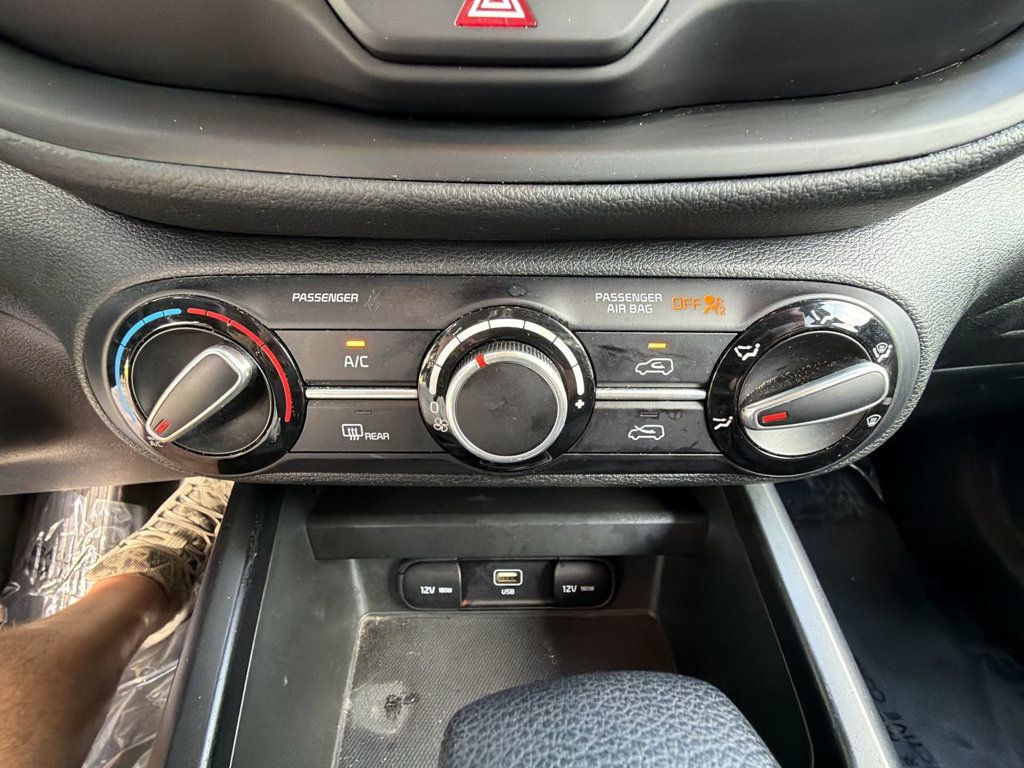 Kia Soul LX photo 19