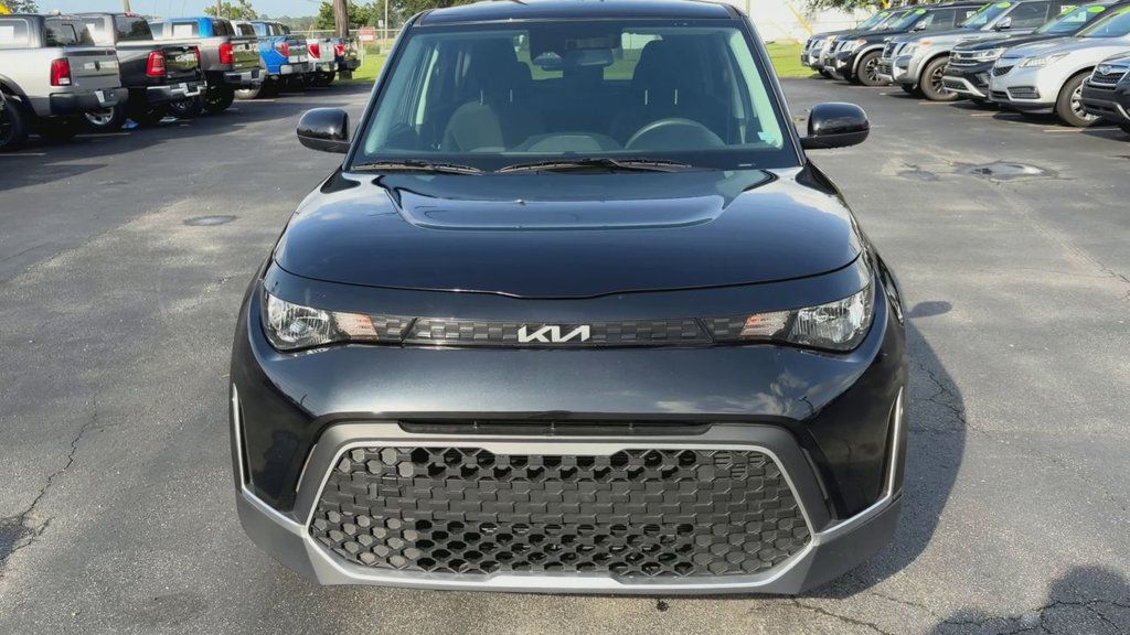 Kia Soul LX photo 3