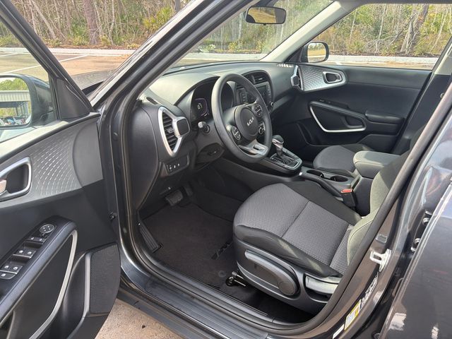 2025 Kia Soul LX - 22988068 - 2