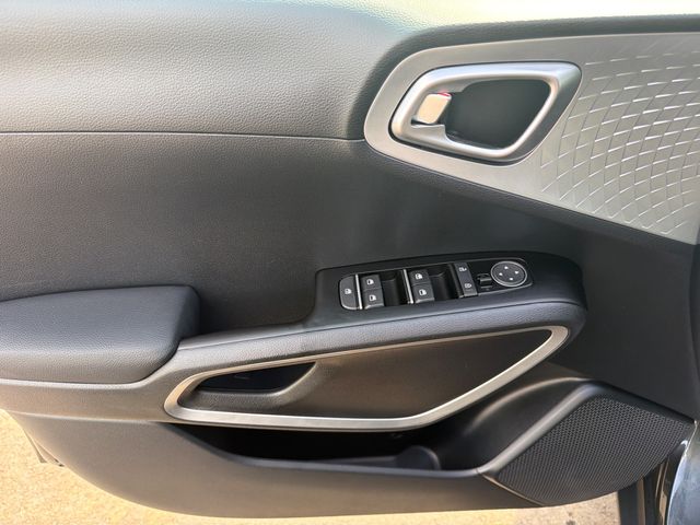 2025 Kia Soul LX - 22988068 - 3