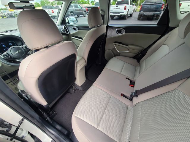 2025 Kia Soul LX FWD - 23025994 - 16