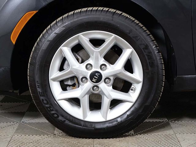 2025 Kia Soul LX FWD - 22988745 - 19