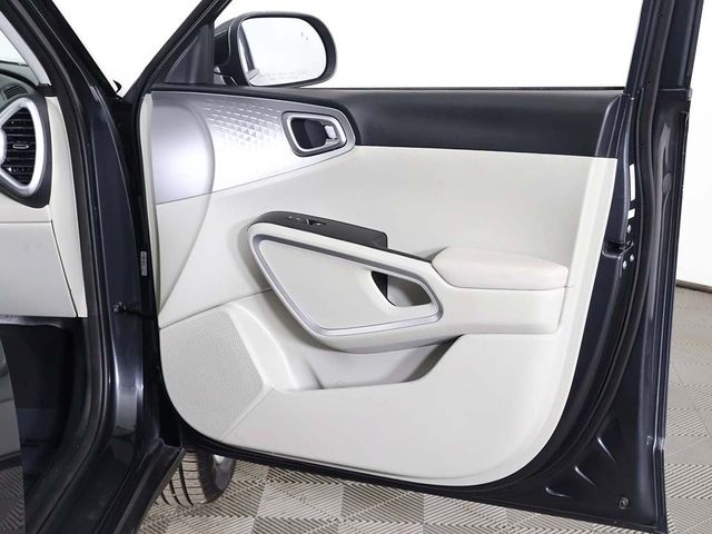 2025 Kia Soul LX FWD - 22988745 - 21