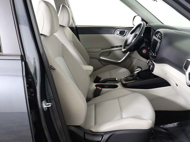 2025 Kia Soul LX FWD - 22988745 - 29