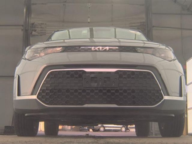 2025 Kia Soul LX FWD - 22995573 - 3