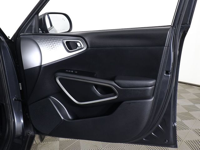 2025 Kia Soul LX FWD - 23003431 - 21