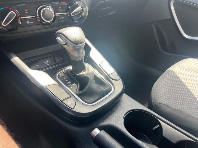 2025 KIA SOUL LX WITH TECHNOLOGY PACKAGE ($500 VALUE) - 23056278 - 17