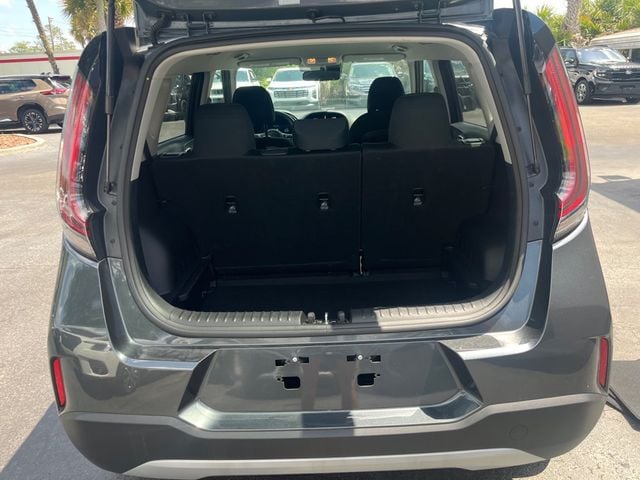 2025 KIA SOUL LX WITH TECHNOLOGY PACKAGE ($500 VALUE) - 23056278 - 4