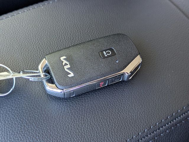 2025 Kia Sportage EX FWD - 22917362 - 30