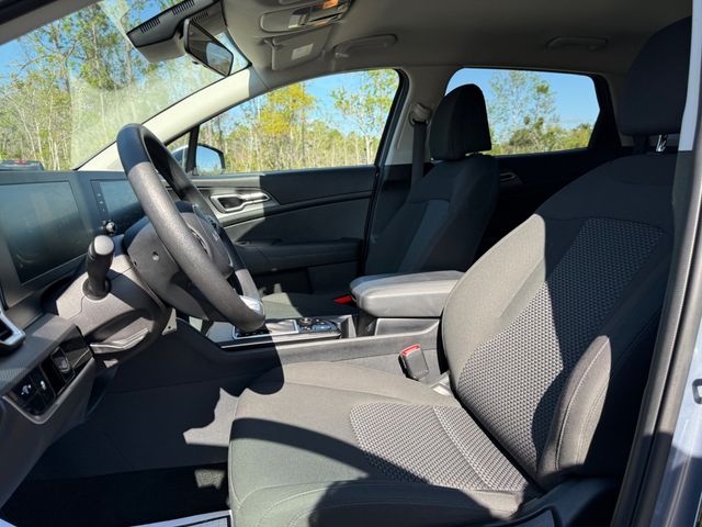 2025 Kia Sportage LX - 23001102 - 3