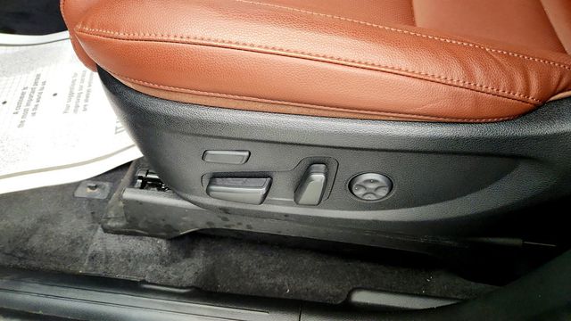 2025 Kia Telluride SX AWD w/ Captain's Chairs Pkg & Mahogany Interior - 23037913 - 11