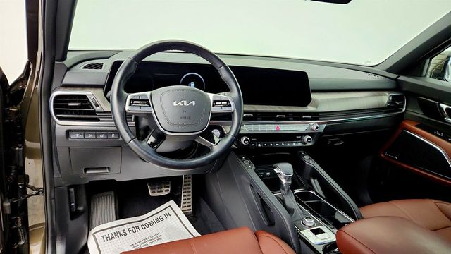 2025 Kia Telluride SX AWD w/ Captain's Chairs Pkg & Mahogany Interior - 23037913 - 12