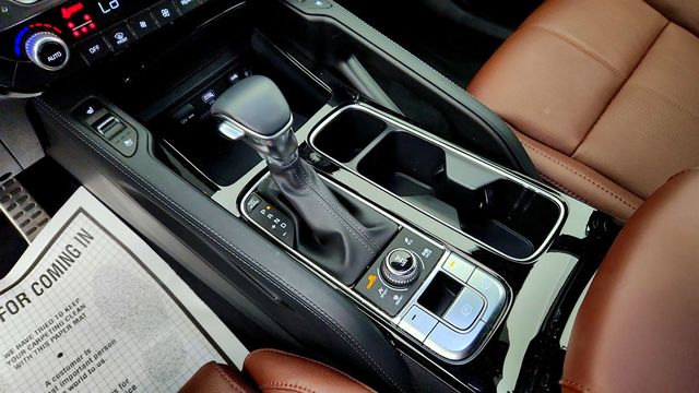 2025 Kia Telluride SX AWD w/ Captain's Chairs Pkg & Mahogany Interior - 23037913 - 16