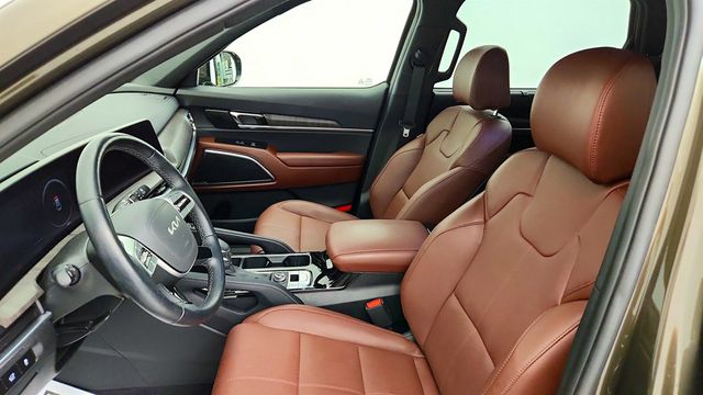 2025 Kia Telluride SX AWD w/ Captain's Chairs Pkg & Mahogany Interior - 23037913 - 20