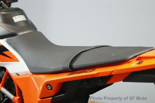 2025 KTM 390 SMC R One Owner, 227 Mi - 22977521 - 35