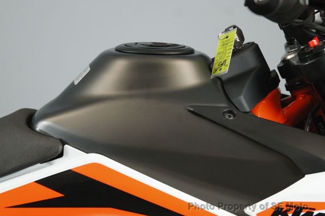 2025 KTM 390 SMC R One Owner, 227 Mi - 22977521 - 38