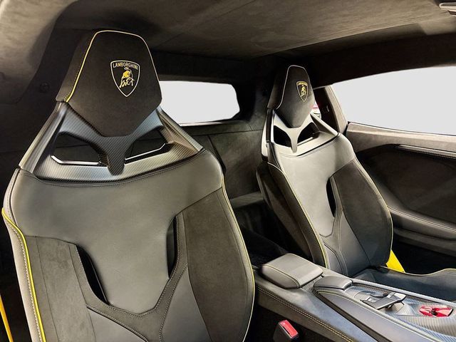 2025 Lamborghini Revuelto Base - 23001777 - 15