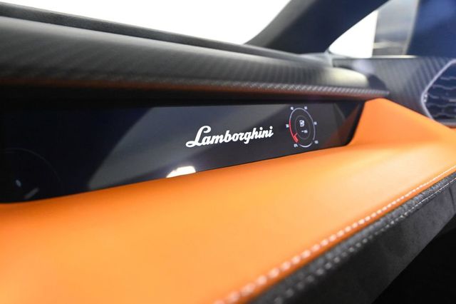 2025 Lamborghini Revuelto Base - 23002049 - 20