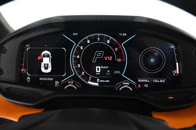 2025 Lamborghini Revuelto Base - 23026047 - 11