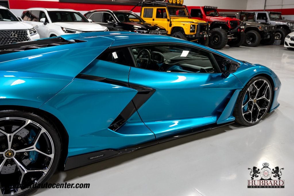 2025 Lamborghini Revuelto Coupe - 23027065 - 39