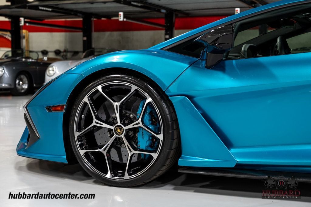 2025 Lamborghini Revuelto Coupe - 23027065 - 65