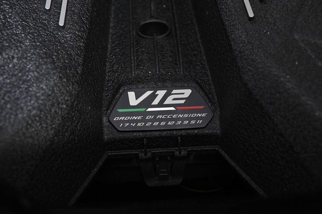 2025 Lamborghini Revuelto Coupe - 23008493 - 24