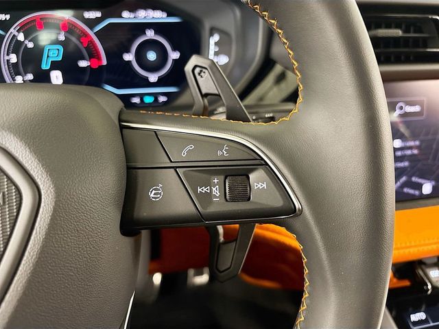 2025 Lamborghini Urus SE - 23015995 - 19