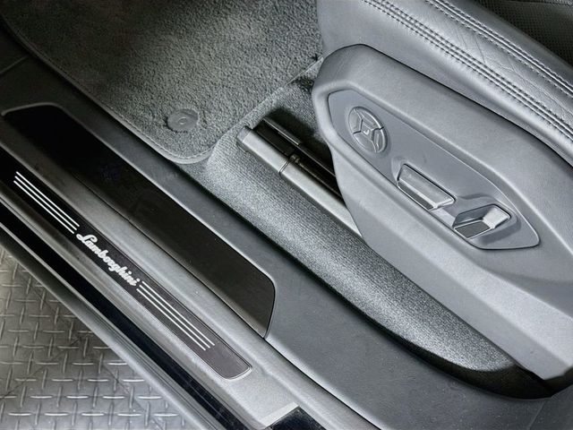 2025 Lamborghini Urus SE - 23048838 - 20