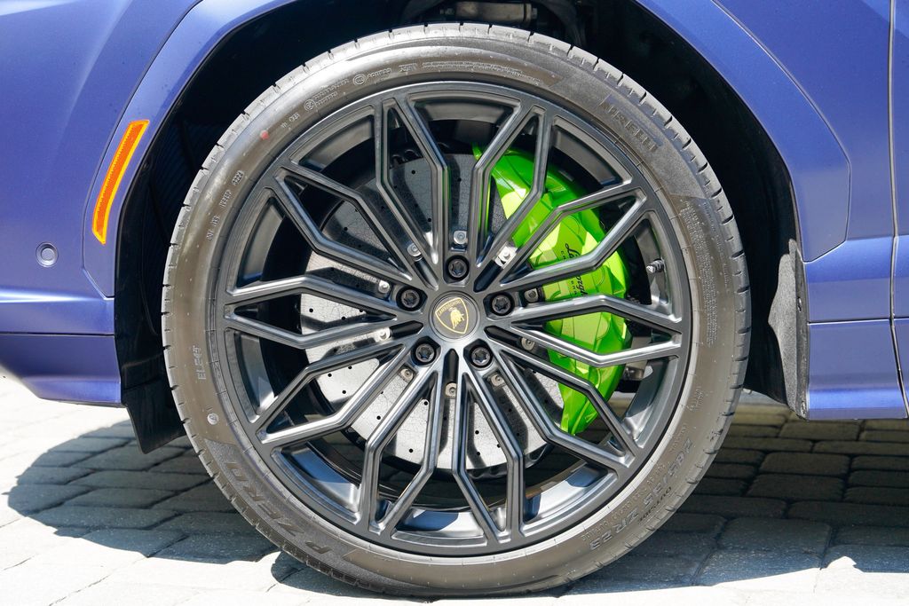 2025 Lamborghini Urus SE AWD - 22990108 - 13