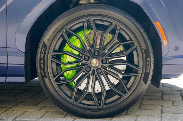 2025 Lamborghini Urus SE AWD - 22990108 - 34