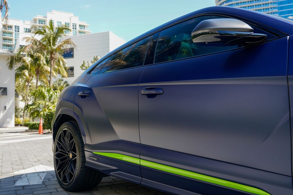 2025 Lamborghini Urus SE AWD - 22990108 - 36