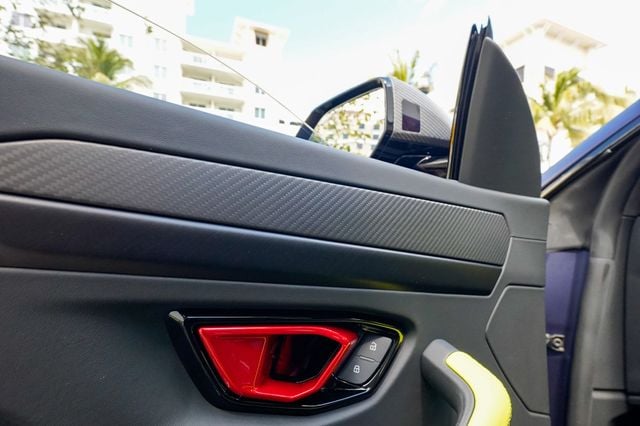 2025 Lamborghini Urus SE AWD - 22990108 - 47