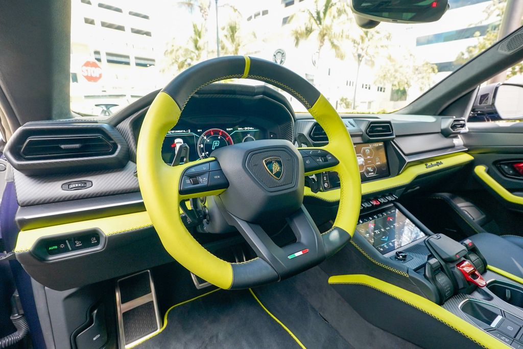 2025 Lamborghini Urus SE AWD - 22990108 - 55