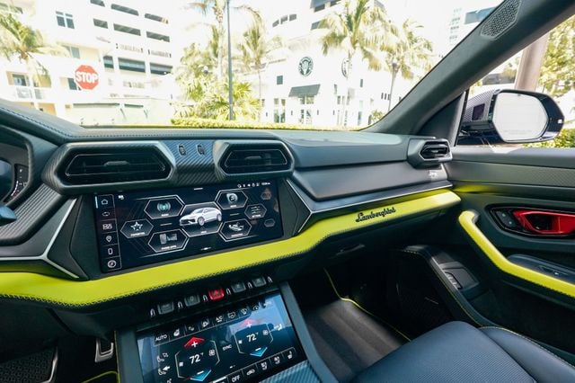 2025 Lamborghini Urus SE AWD - 22990108 - 59