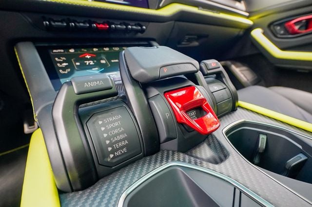 2025 Lamborghini Urus SE AWD - 22990108 - 66