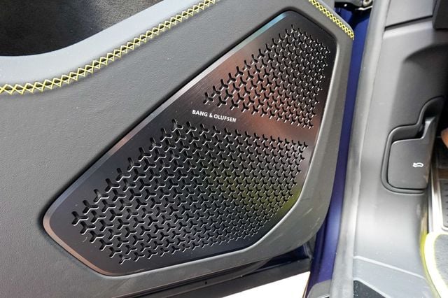 2025 Lamborghini Urus SE AWD - 22990108 - 70