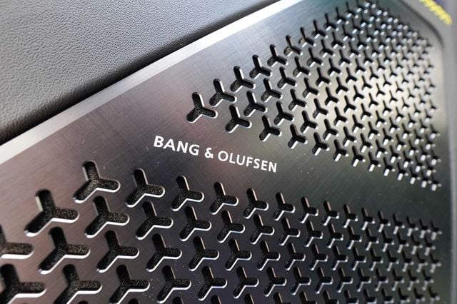 2025 Lamborghini Urus SE AWD - 22990108 - 74