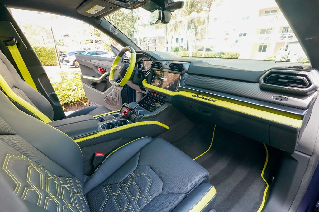 2025 Lamborghini Urus SE AWD - 22990108 - 86